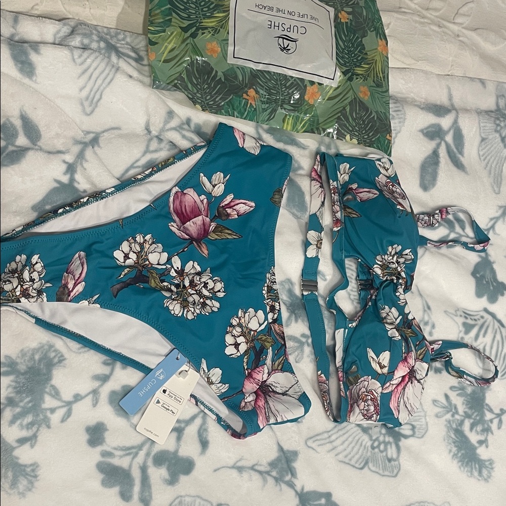Cupshe Teal Floral Bikini Set